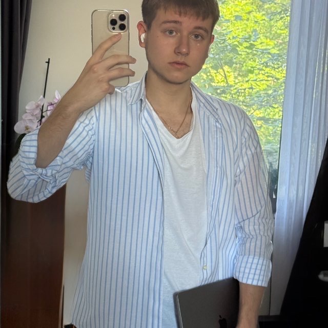 Костянтин Альохін